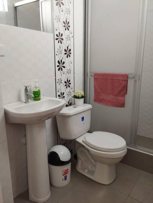 Apart Florencia, Piscina En El Verano! Incluye Parking Y Vigilancia 24 Horas! Tacna Eksteriør billede